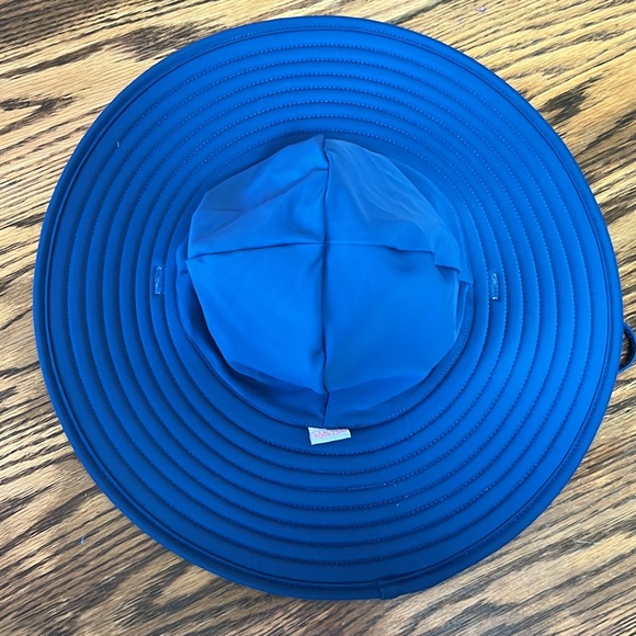 NWT RuffleButts Swim Hats - Picture 3 of 4